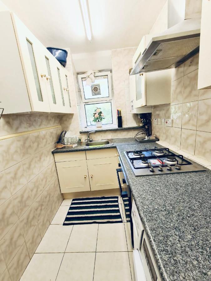 Stunning 3 Bedroom Flat In Stockwell Londres Exterior foto