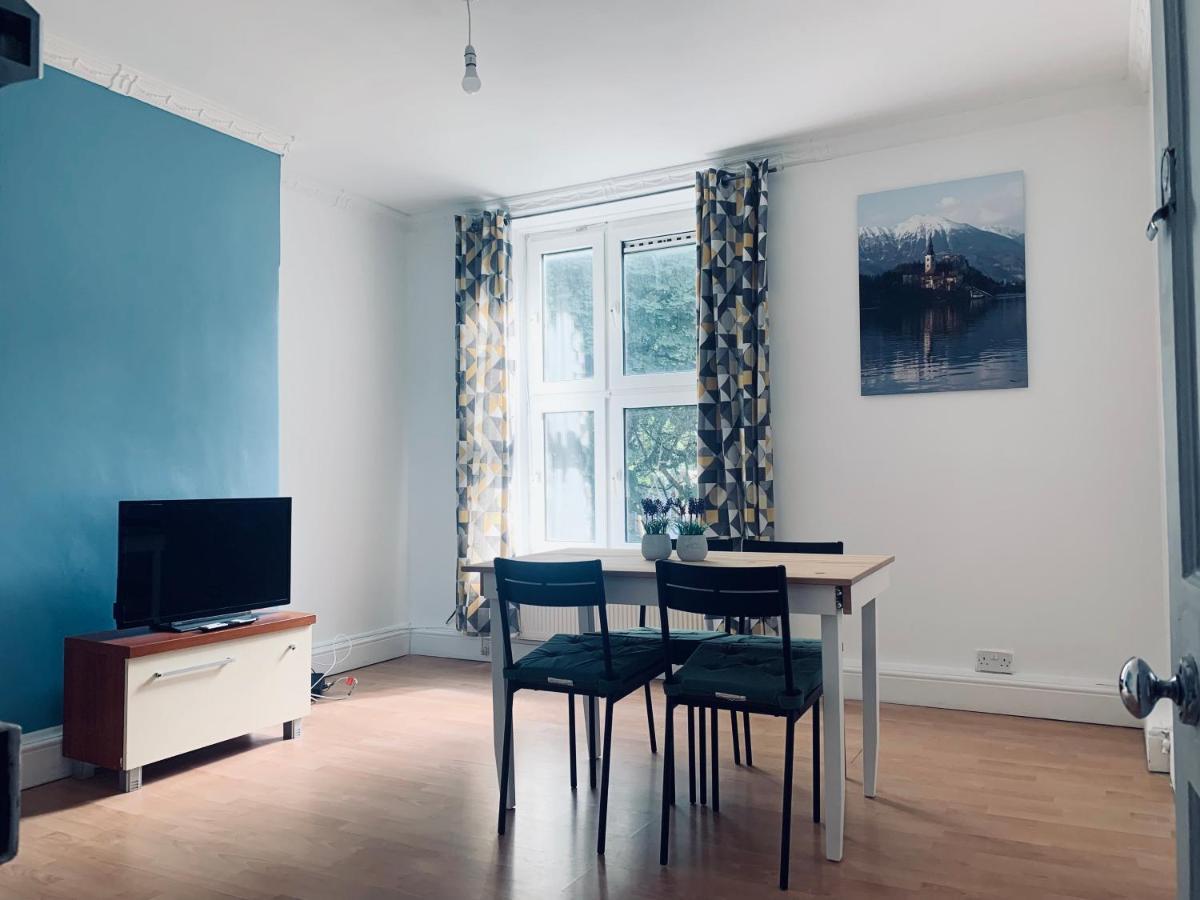 Stunning 3 Bedroom Flat In Stockwell Londres Exterior foto